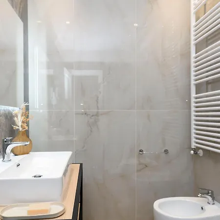 Po1 Augusto - Po2 Cesare - Po3 Nerone Lejlighed *