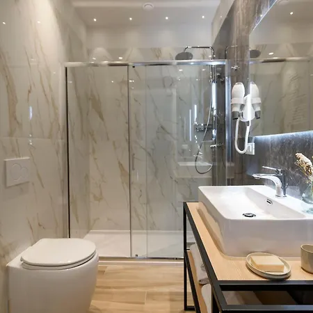 Po1 Augusto - Po2 Cesare - Po3 Nerone Lejlighed