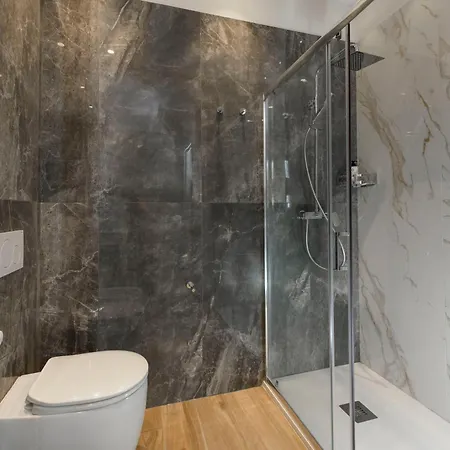 Po1 Augusto - Po2 Cesare - Po3 Nerone Lejlighed