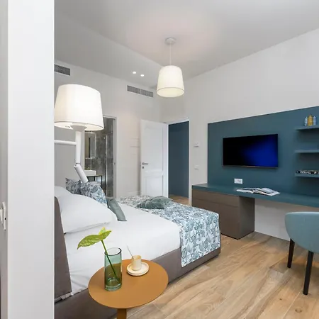 Po1 Augusto - Po2 Cesare - Po3 Nerone * Rom