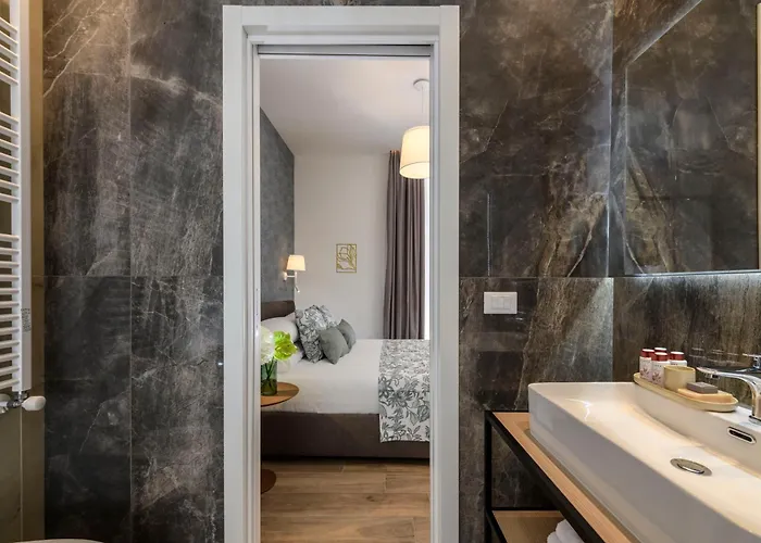 Po1 Augusto - Po2 Cesare - Po3 Nerone Lägenhet