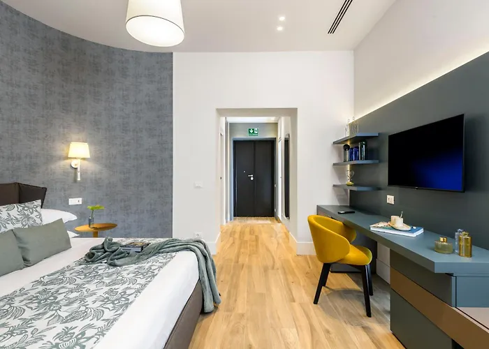 Po1 Augusto - Po2 Cesare - Po3 Nerone Lägenhet